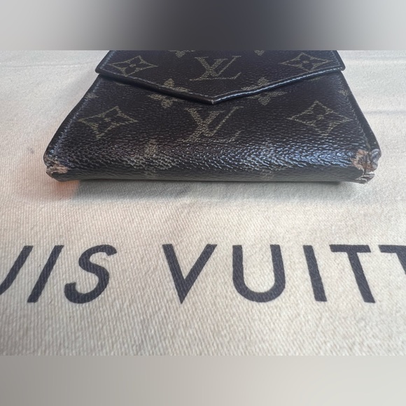 Authentic Louis Vuitton Wallet - Picture 7 of 7